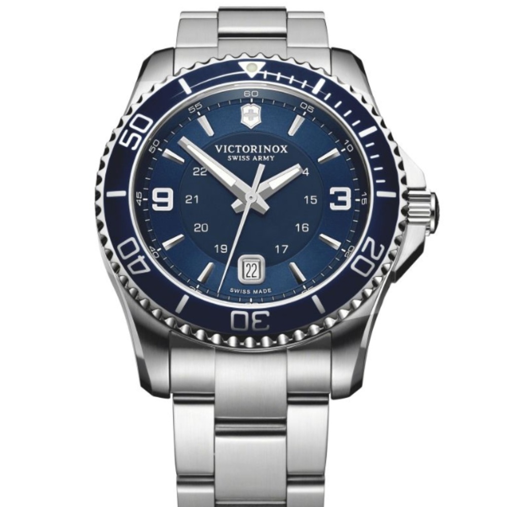 Victorinox Maverick Watch 241602. Blue Dial Bezel.